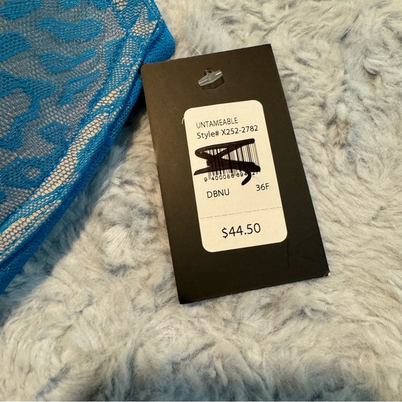 Frederick’s of Hollywood 36F Untamable Bra Bundle of 2 Blue Red Lace Plunge - Picture 4 of 12